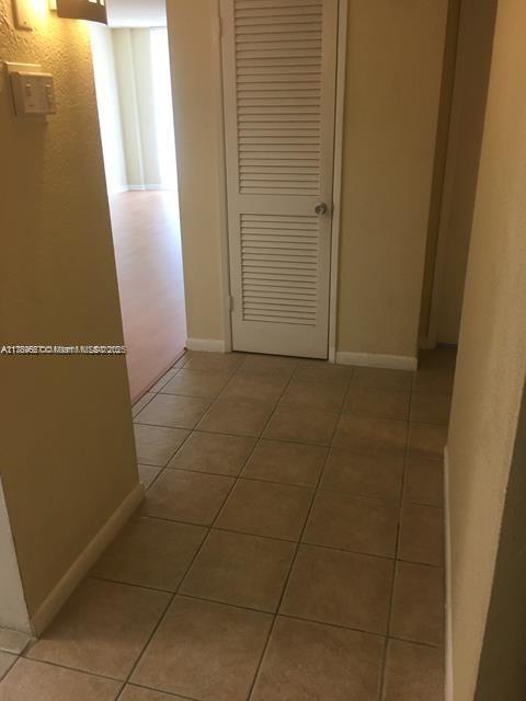 Rental Property at 19370 Collins Ave 224, Sunny Isles Beach, Miami-Dade County, Florida - Bedrooms: 1 
Bathrooms: 1  - $2,400 MO.