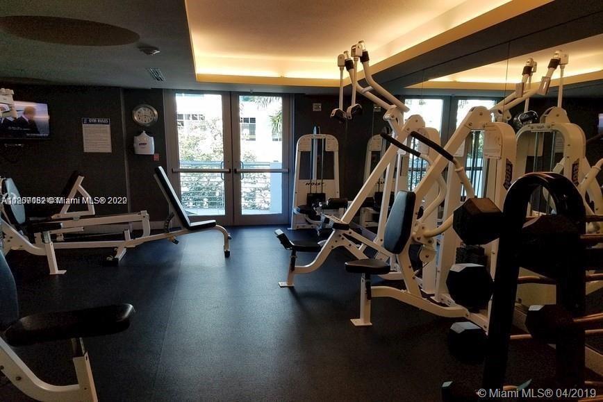 THE COSMOPOLITAN RESIDENC - Residential Lease