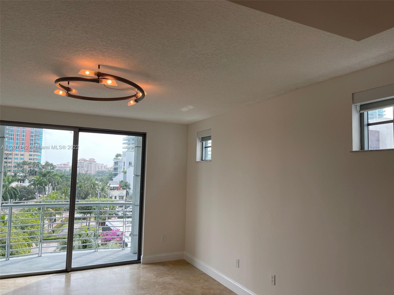 THE COSMOPOLITAN RESIDENC - Residential Lease