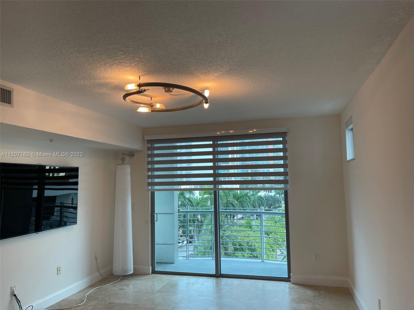THE COSMOPOLITAN RESIDENC - Residential Lease
