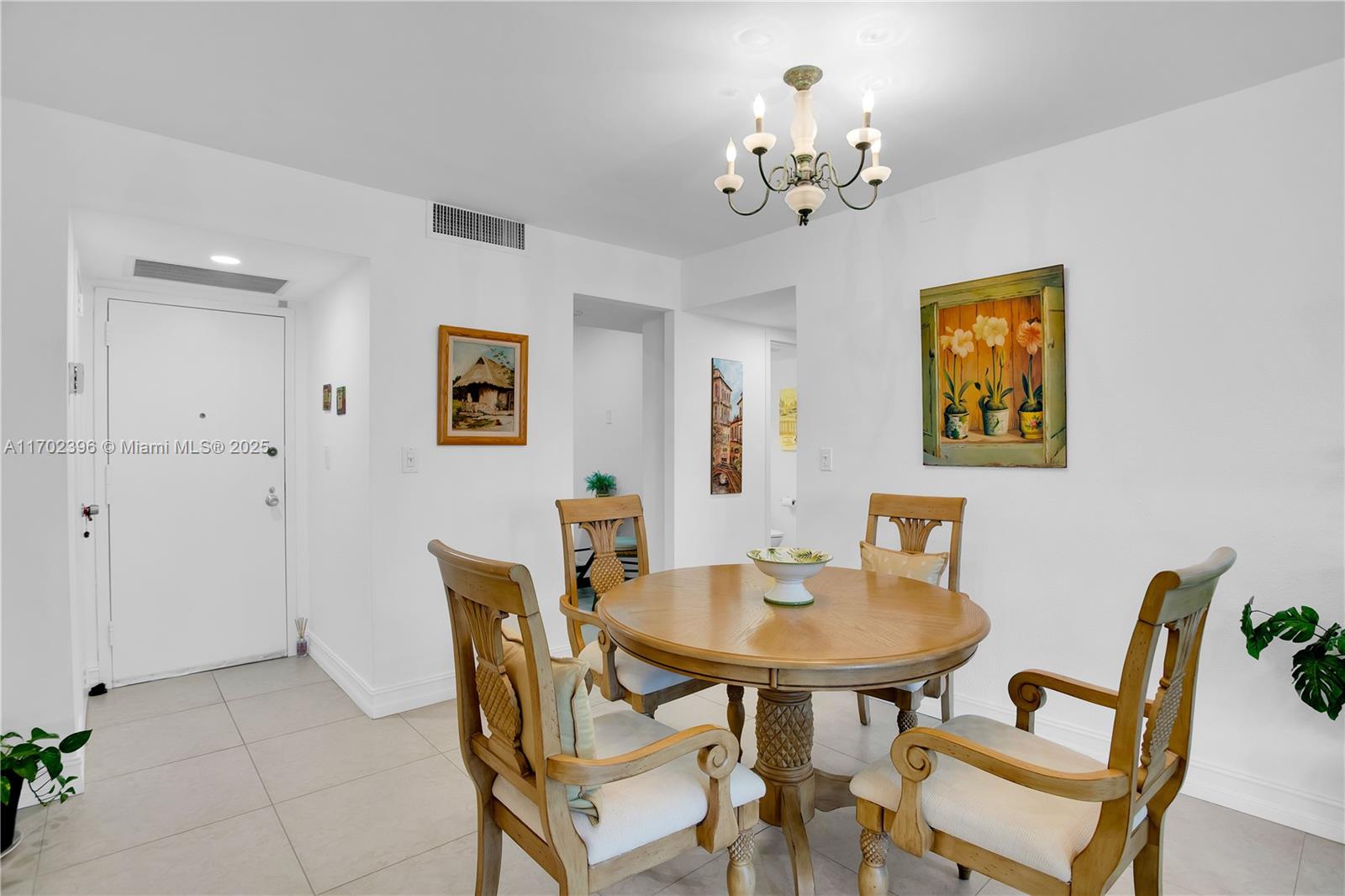 BONAVISTA CONDO - Residential