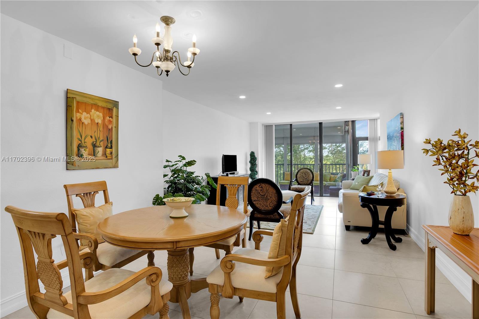 BONAVISTA CONDO - Residential