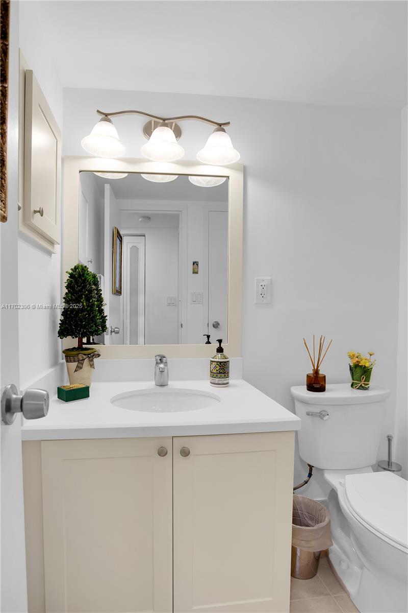 BONAVISTA CONDO - Residential