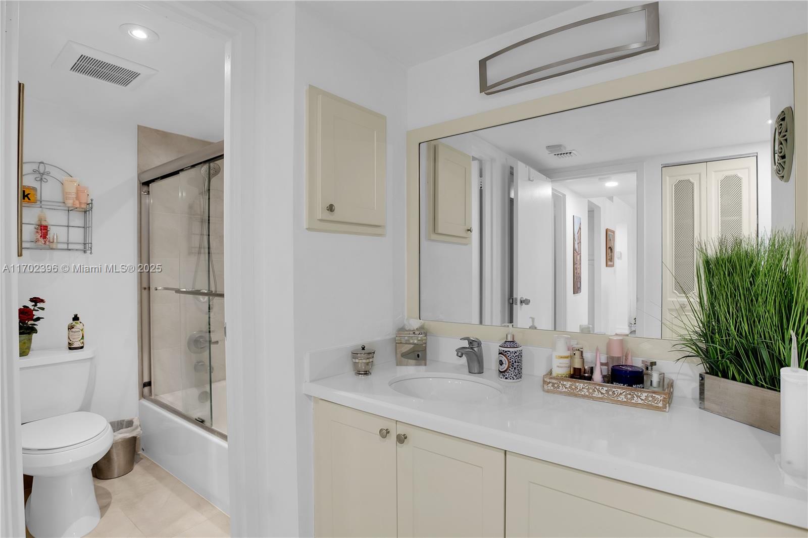 BONAVISTA CONDO - Residential