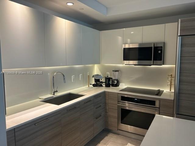 121 NE 34th St 1611