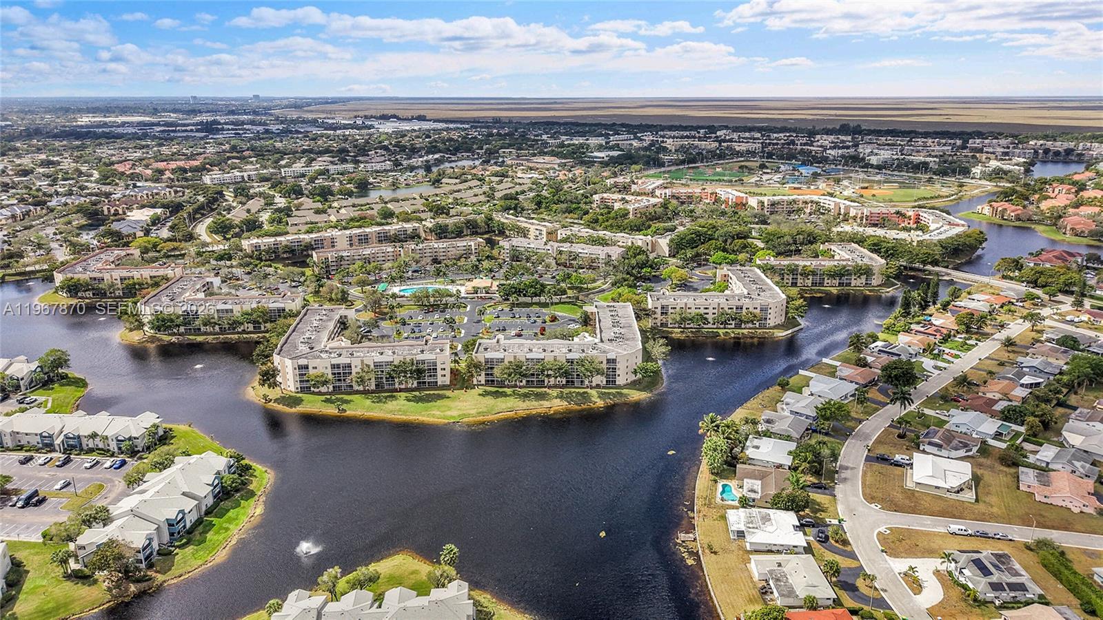 WELDON CONDOMINIUM - Residential