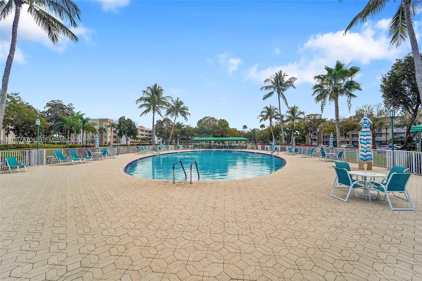 WELDON CONDOMINIUM - Residential