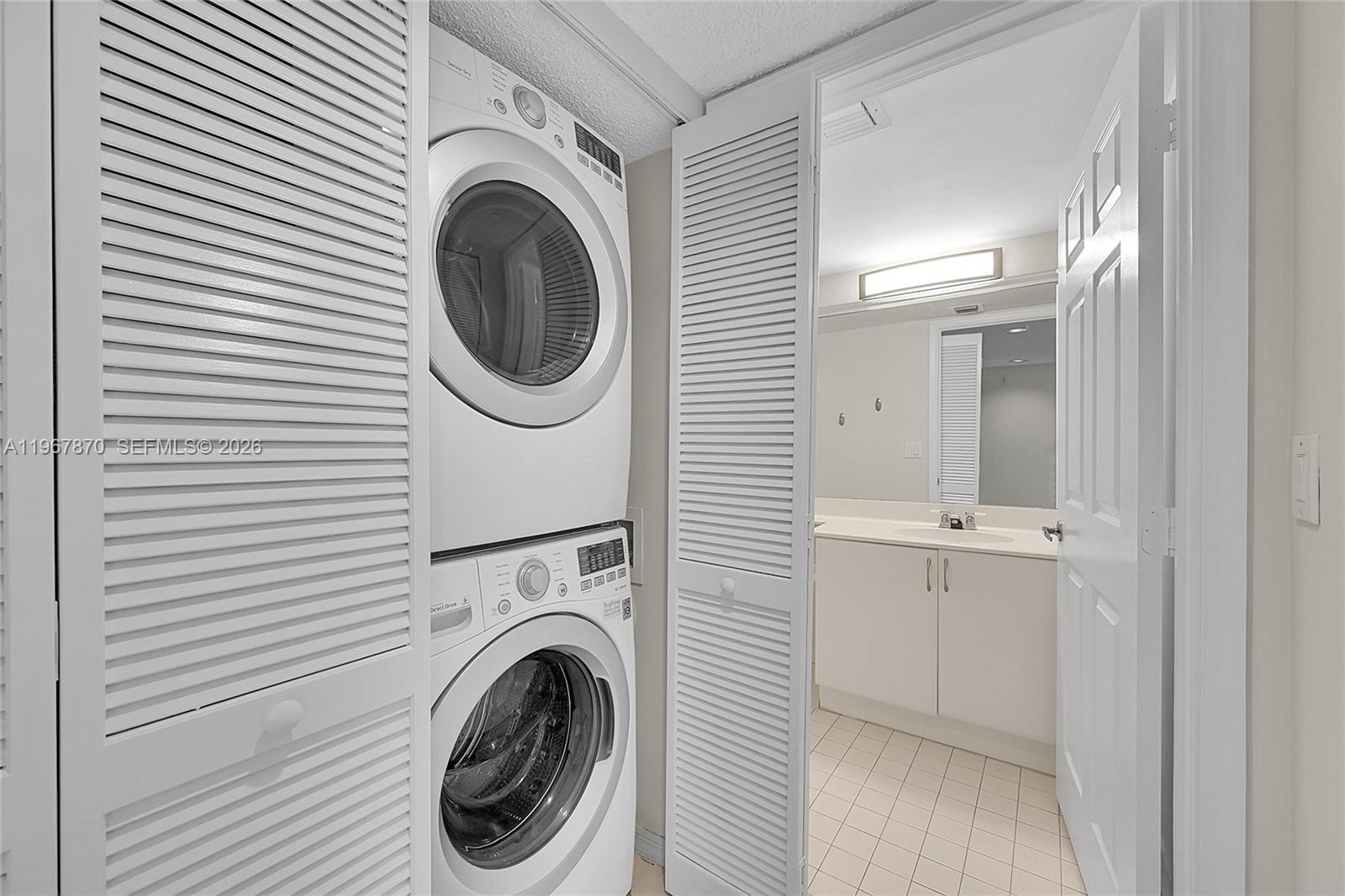 WELDON CONDOMINIUM - Residential