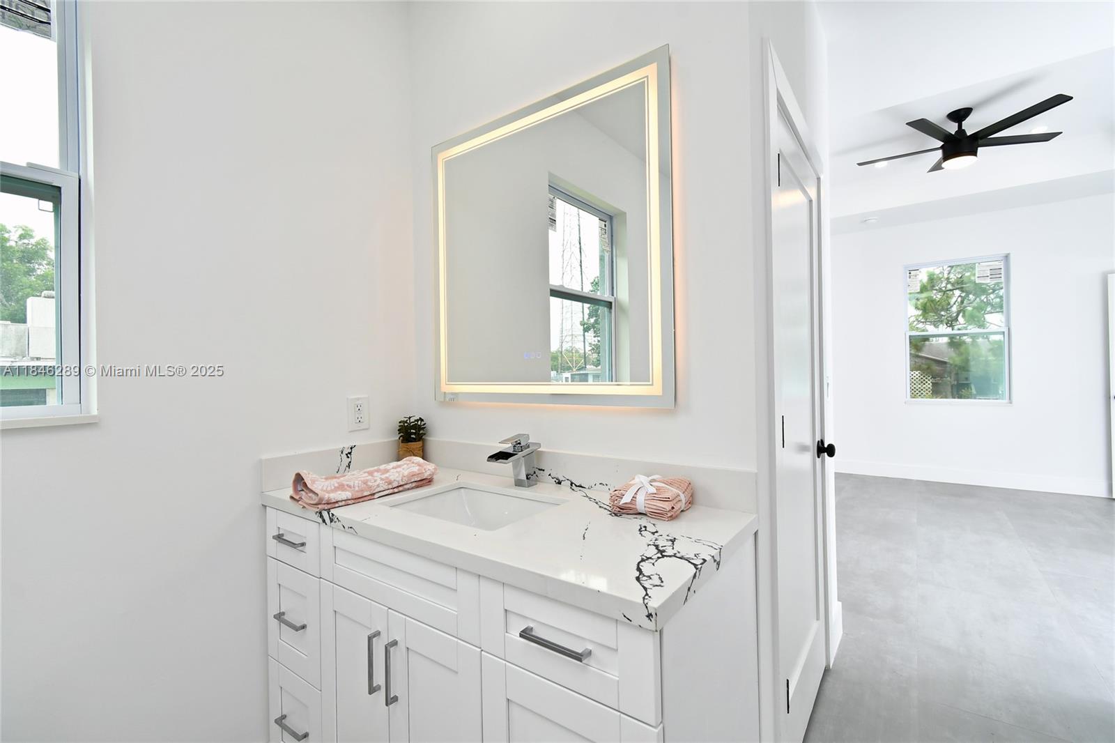 LEELAN HEIGHTS - Residential