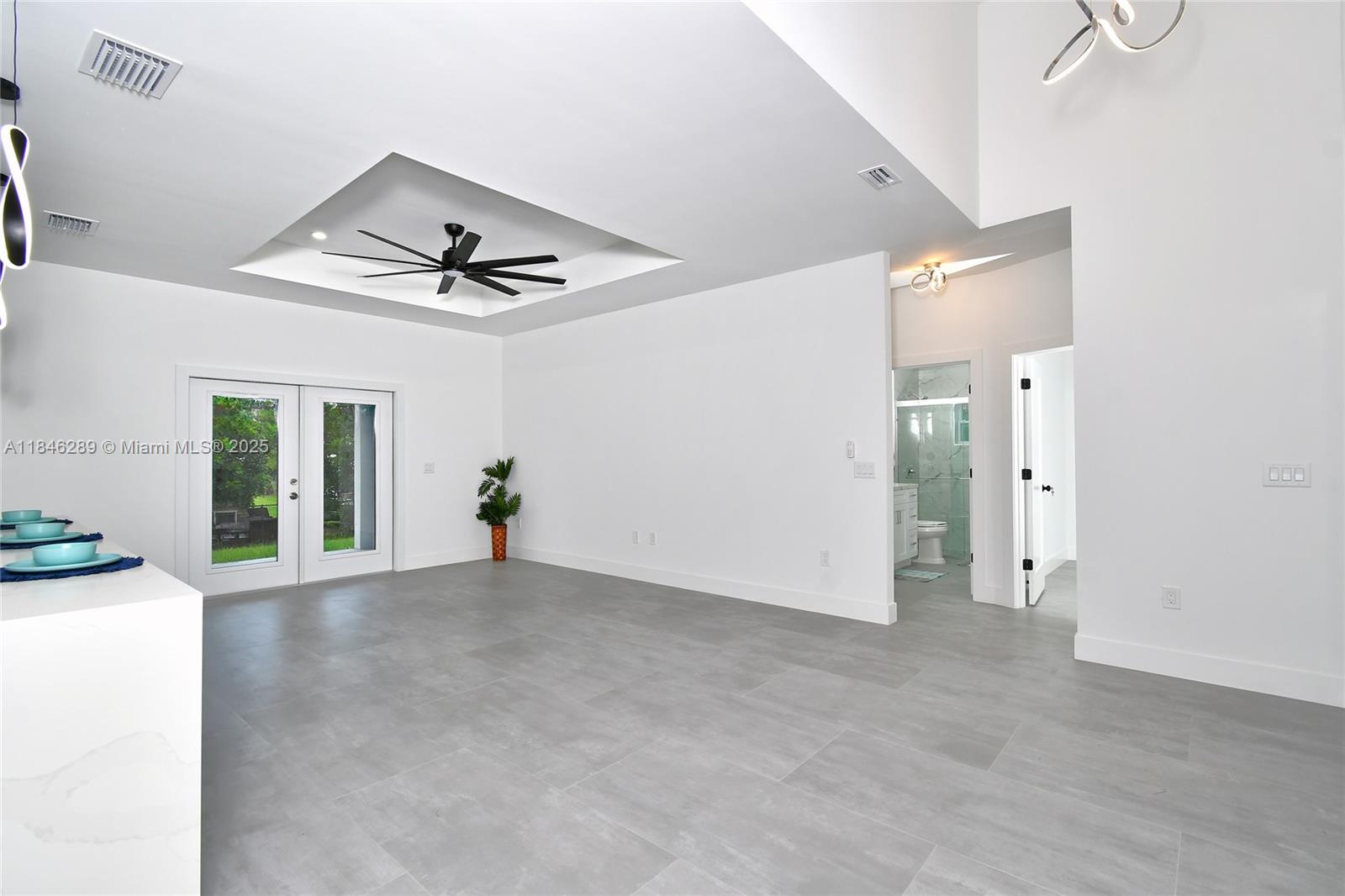 LEELAN HEIGHTS - Residential