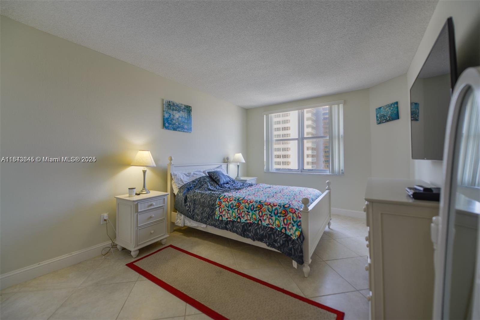 HEMISPHERES CONDO - Residential Lease