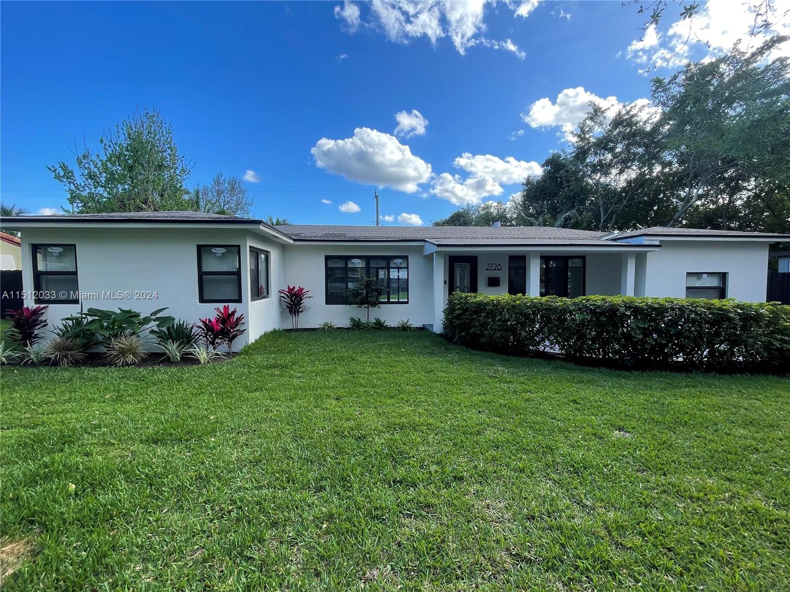 Property for Sale at 2728 Washington St St, Hollywood, Broward County, Florida - Bedrooms: 4 
Bathrooms: 4  - $849,000