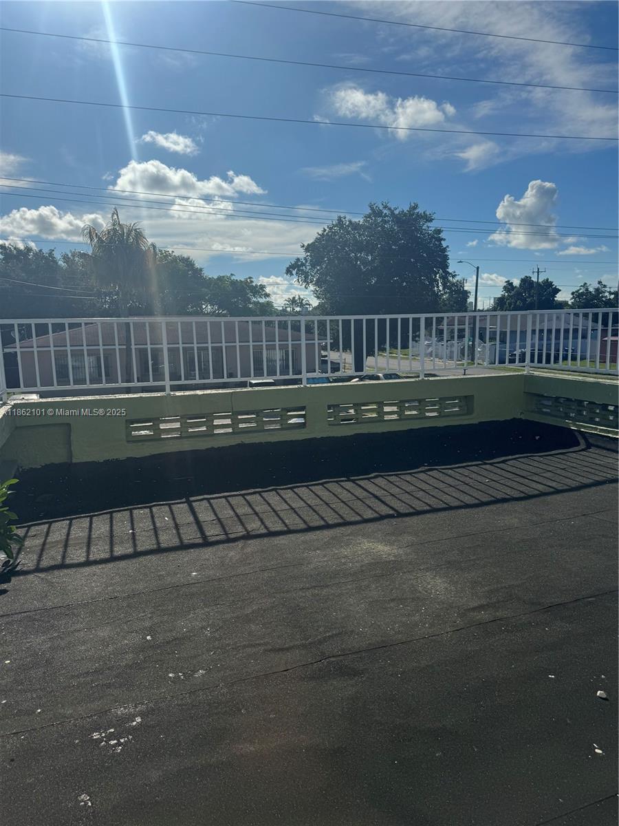 OHIO PARK - Residential Lease