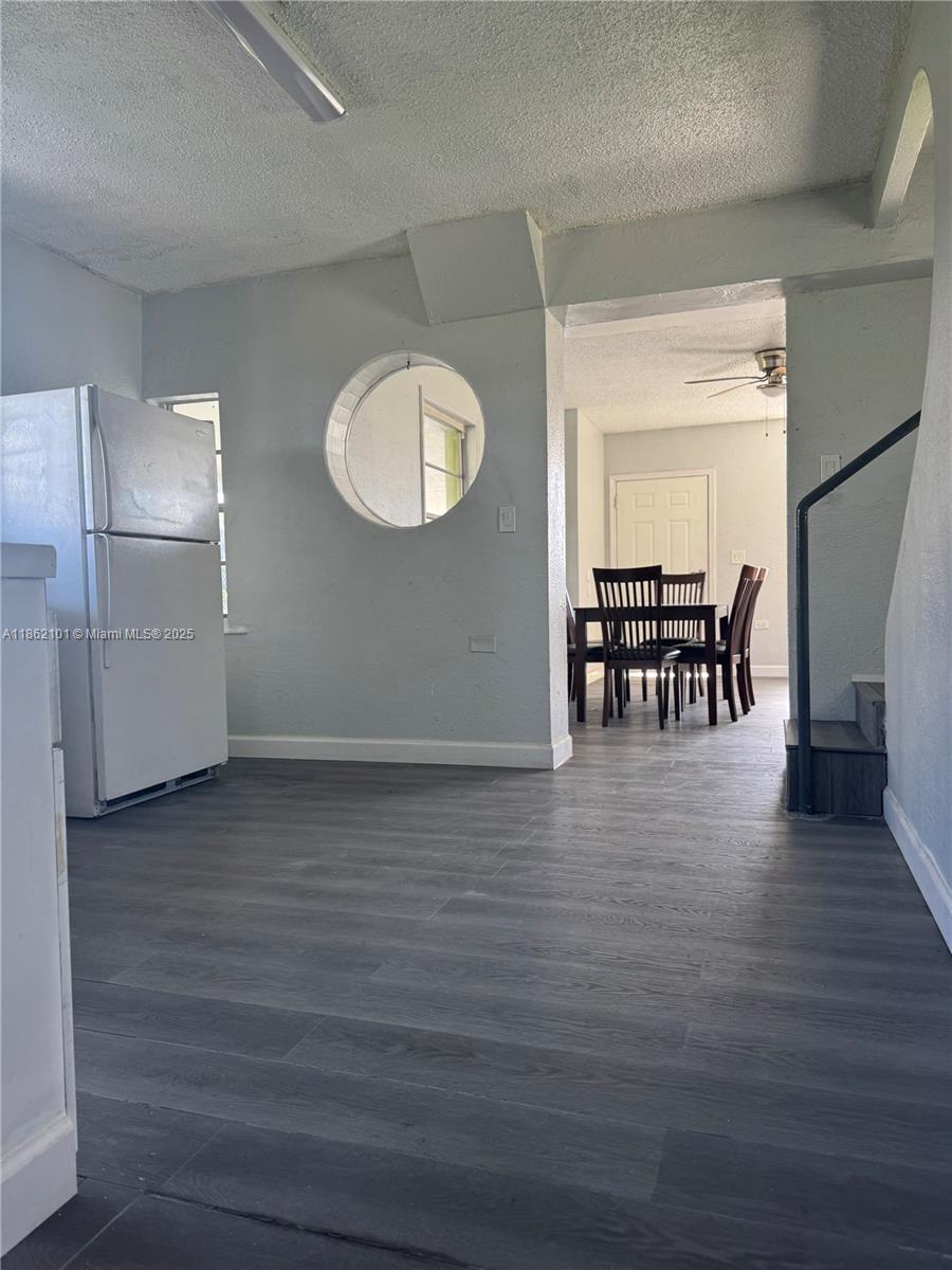 OHIO PARK - Residential Lease