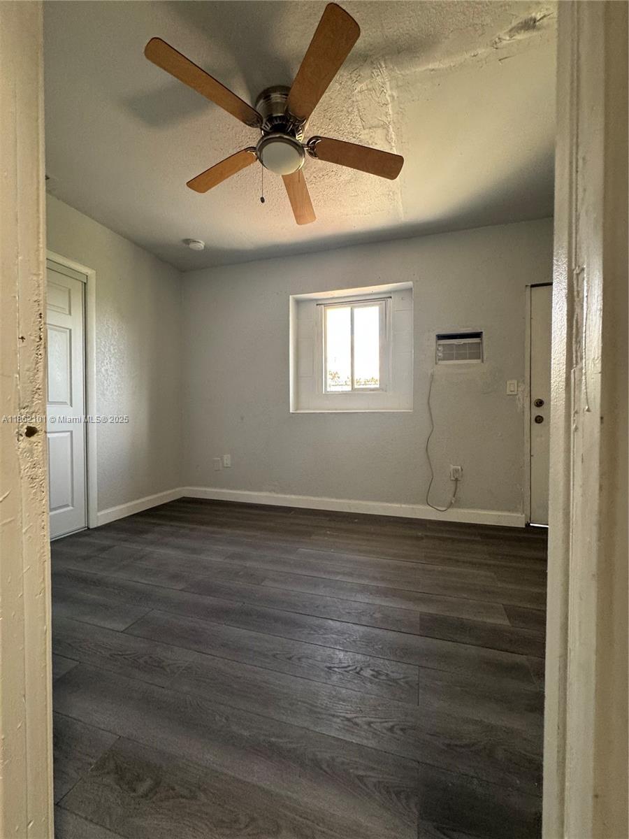 OHIO PARK - Residential Lease