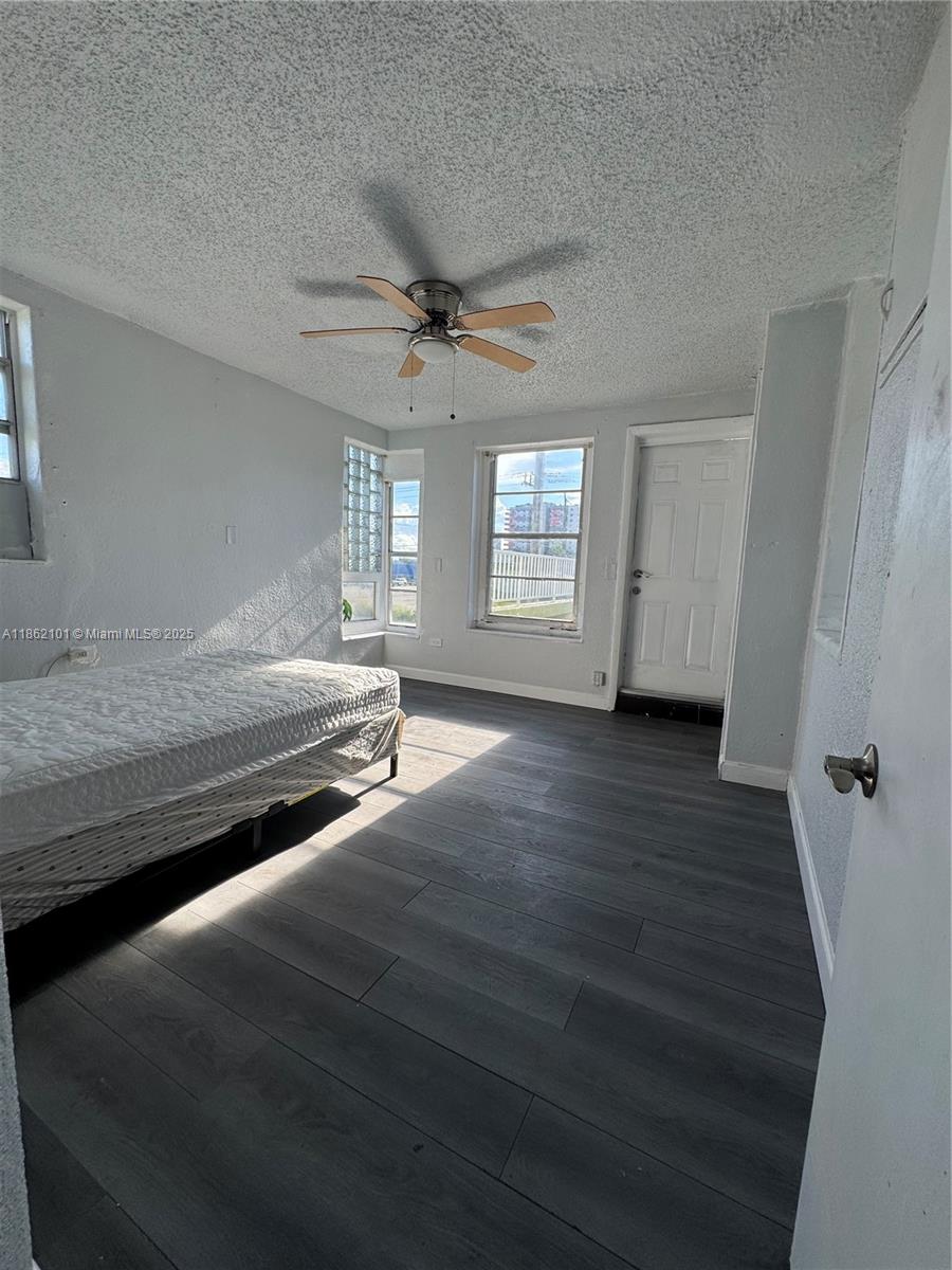 OHIO PARK - Residential Lease