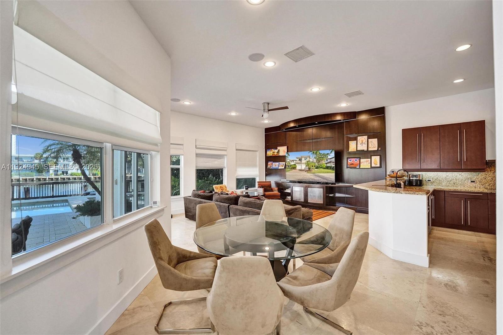 THREE ISLANDS 3RD SECTION - Residential