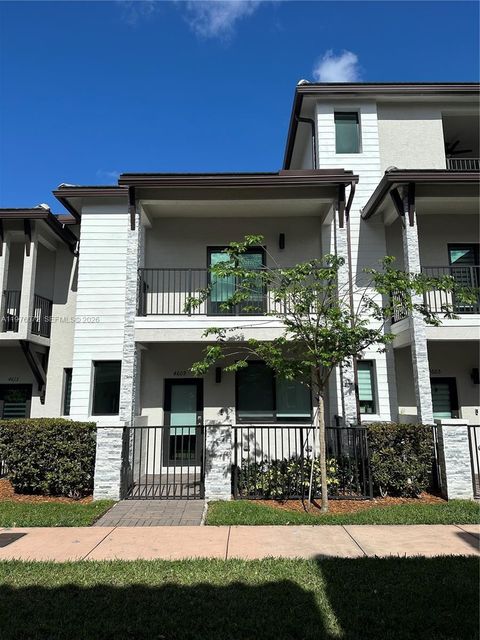 Photo of 4609 NW 83rd Path #0, Doral, FL 33166 (MLS # A11976072)