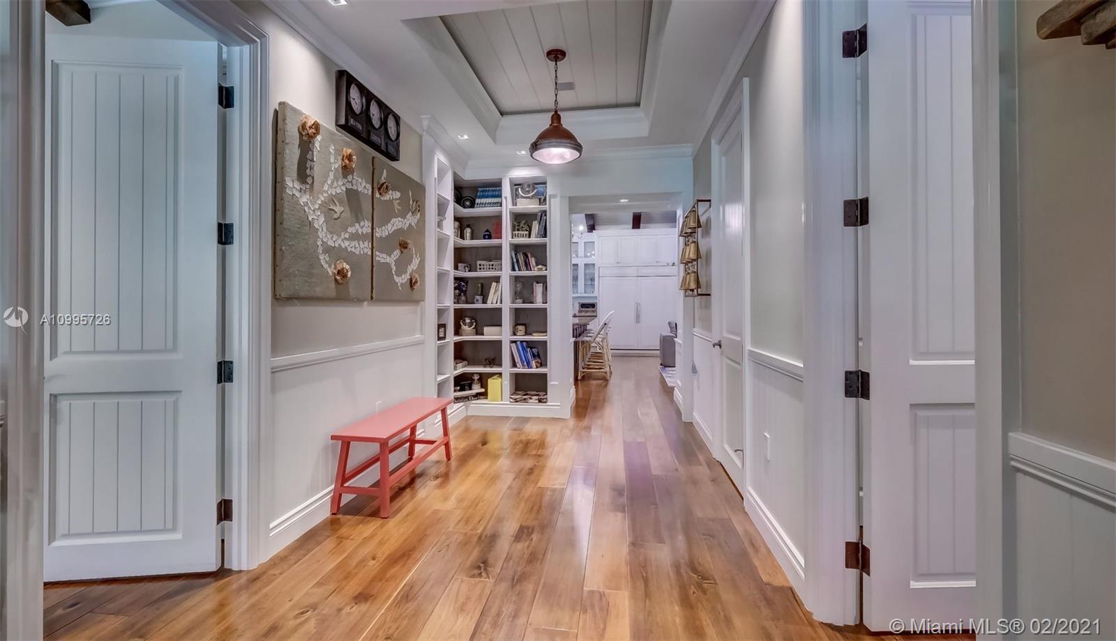 HELMS COUNTRY ESTATES RE- - Residential