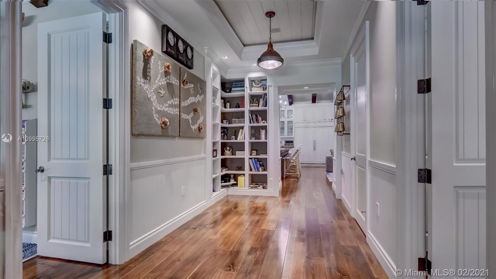 HELMS COUNTRY ESTATES RE- - Residential