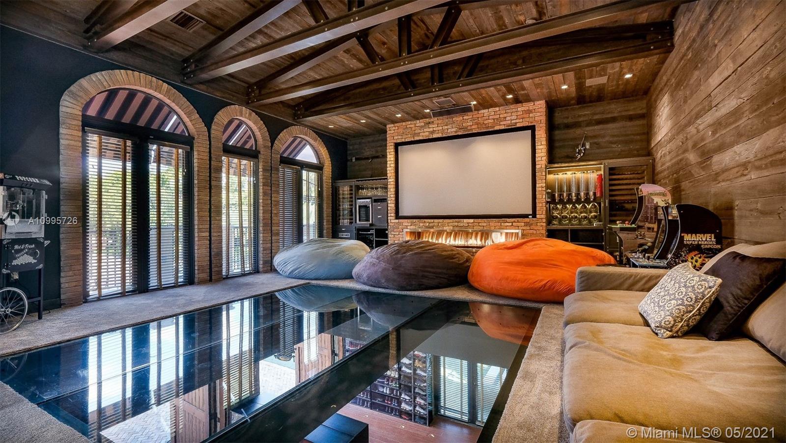 HELMS COUNTRY ESTATES RE- - Residential