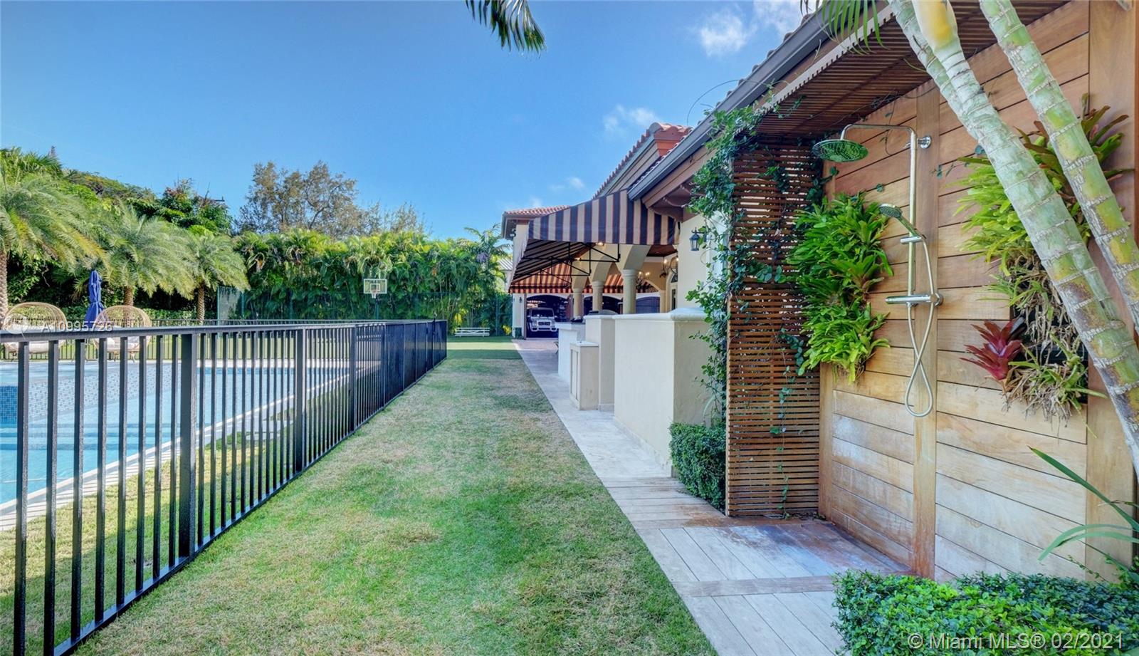 HELMS COUNTRY ESTATES RE- - Residential