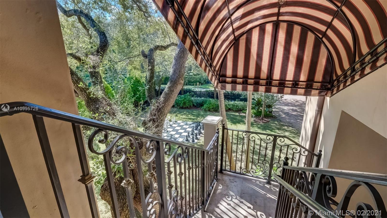 HELMS COUNTRY ESTATES RE- - Residential