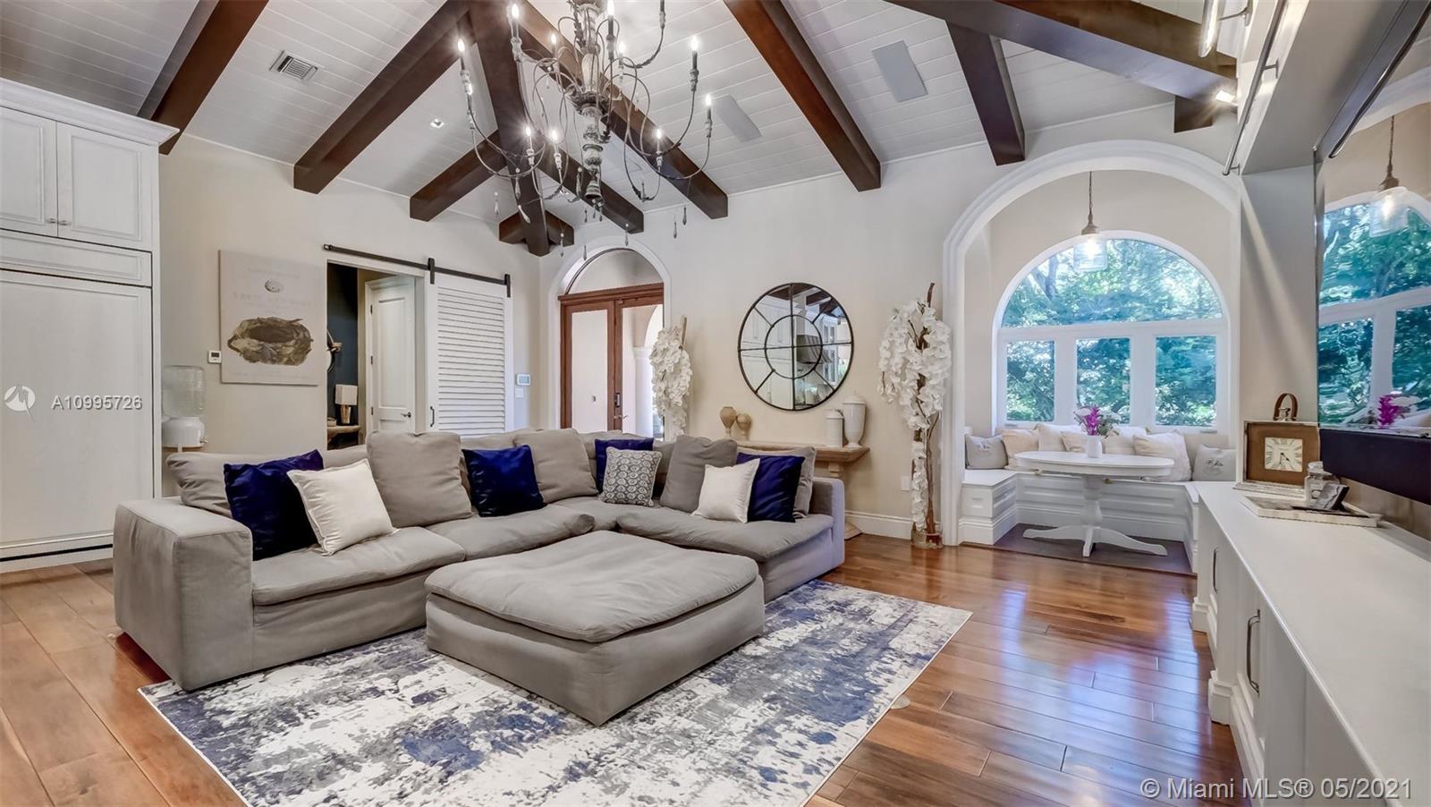 HELMS COUNTRY ESTATES RE- - Residential