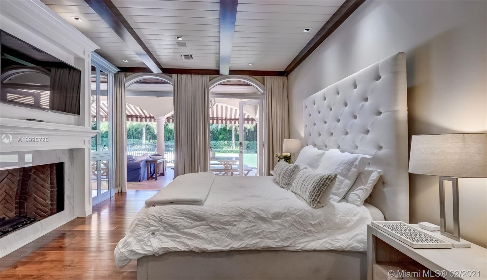HELMS COUNTRY ESTATES RE- - Residential