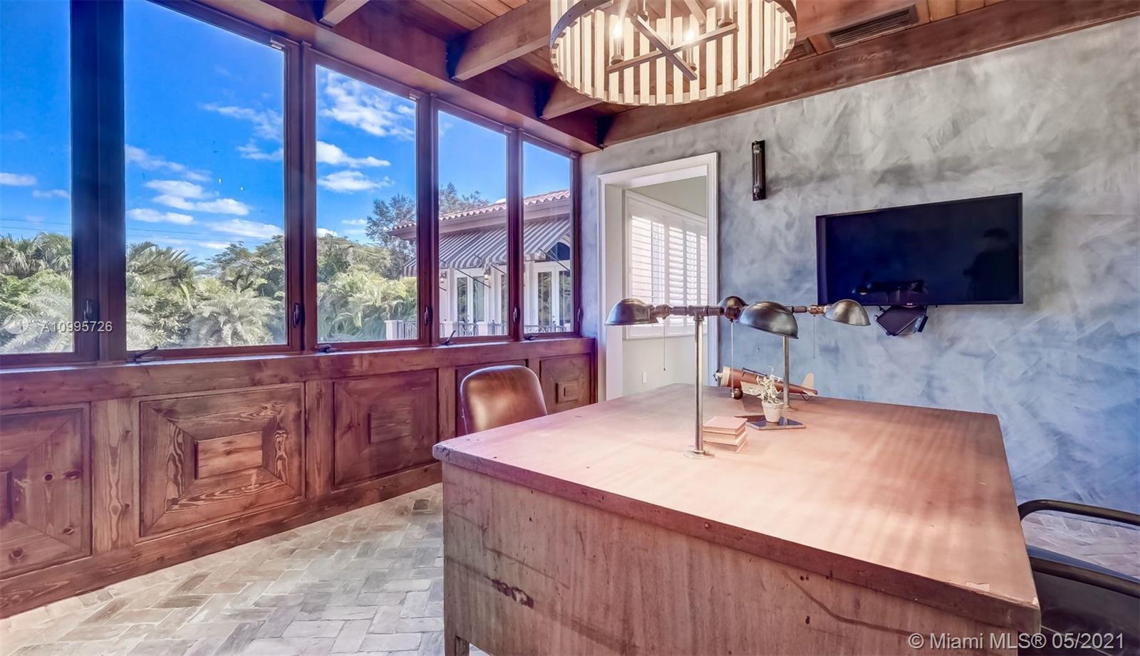 HELMS COUNTRY ESTATES RE- - Residential