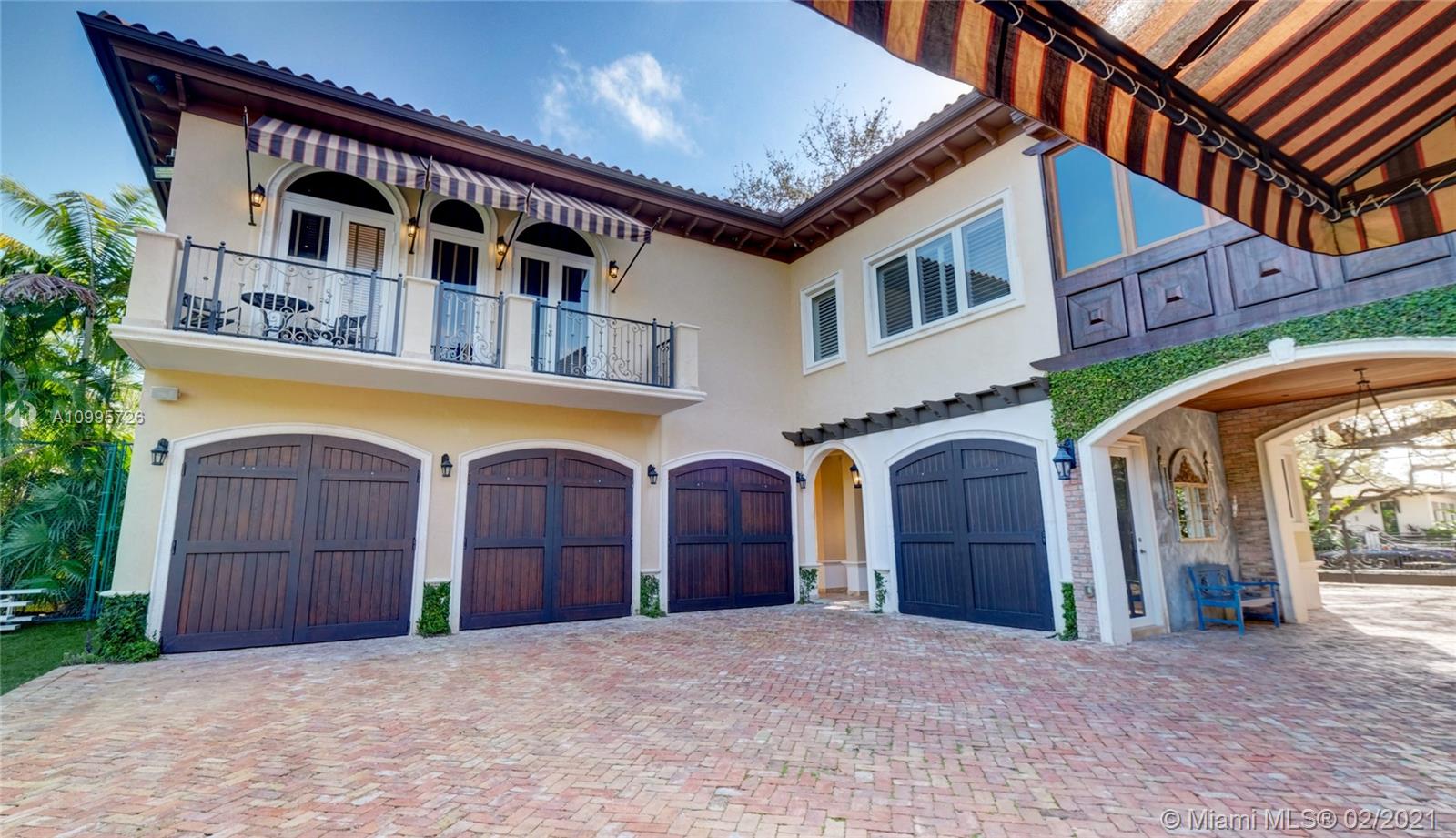 HELMS COUNTRY ESTATES RE- - Residential