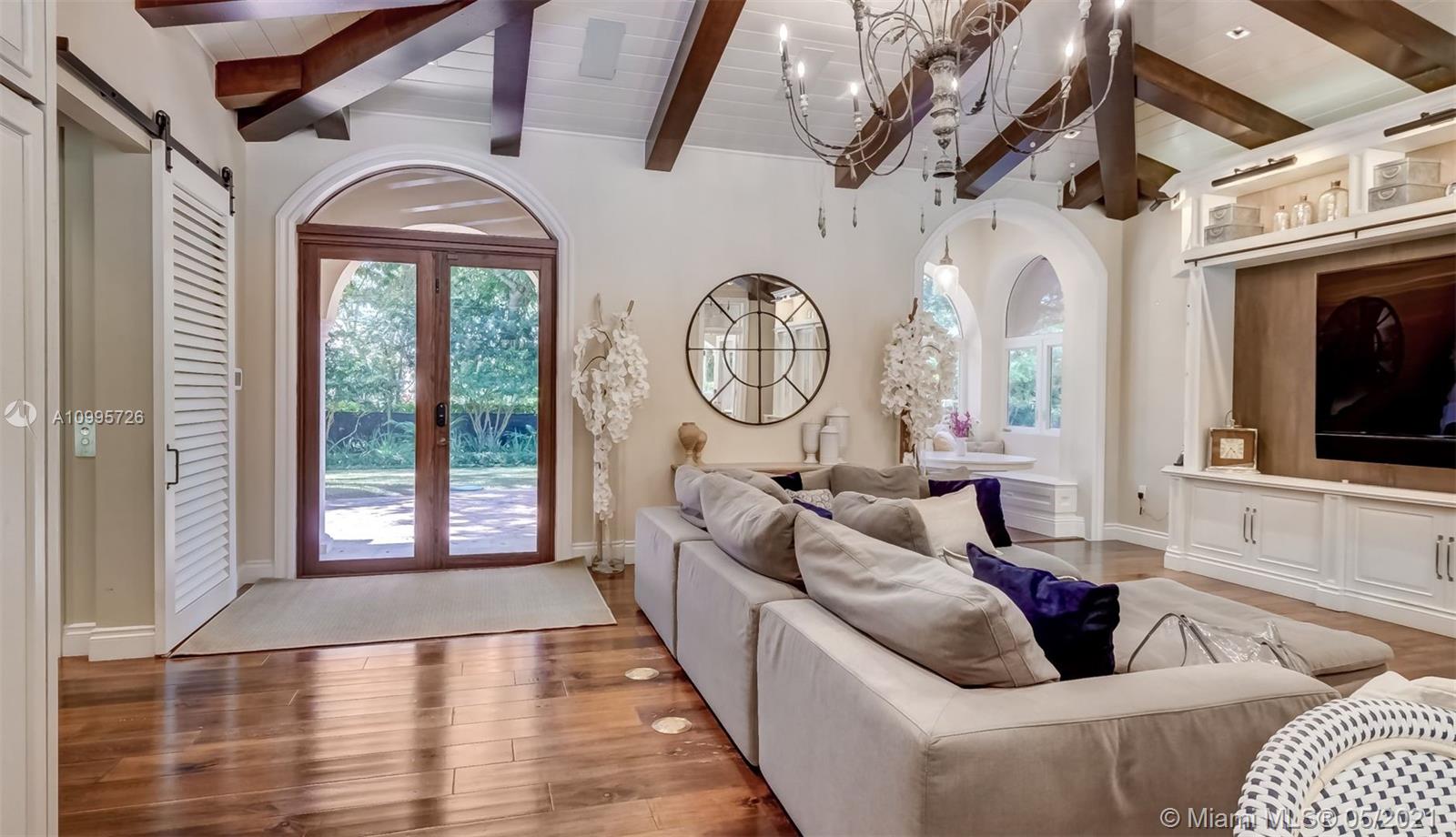 HELMS COUNTRY ESTATES RE- - Residential