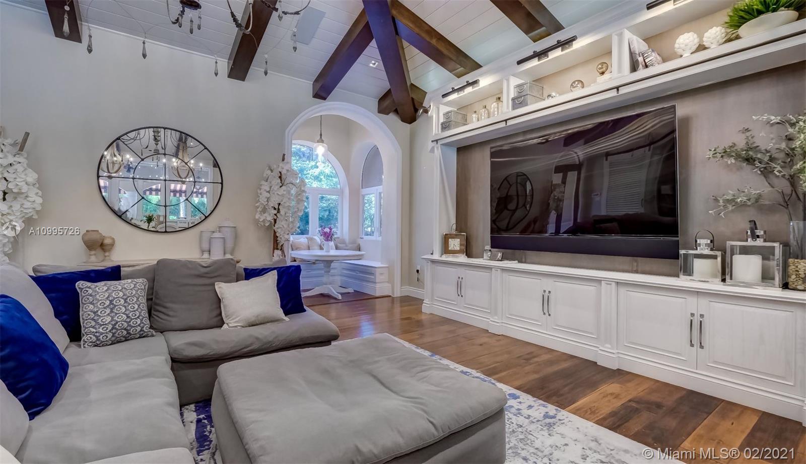 HELMS COUNTRY ESTATES RE- - Residential