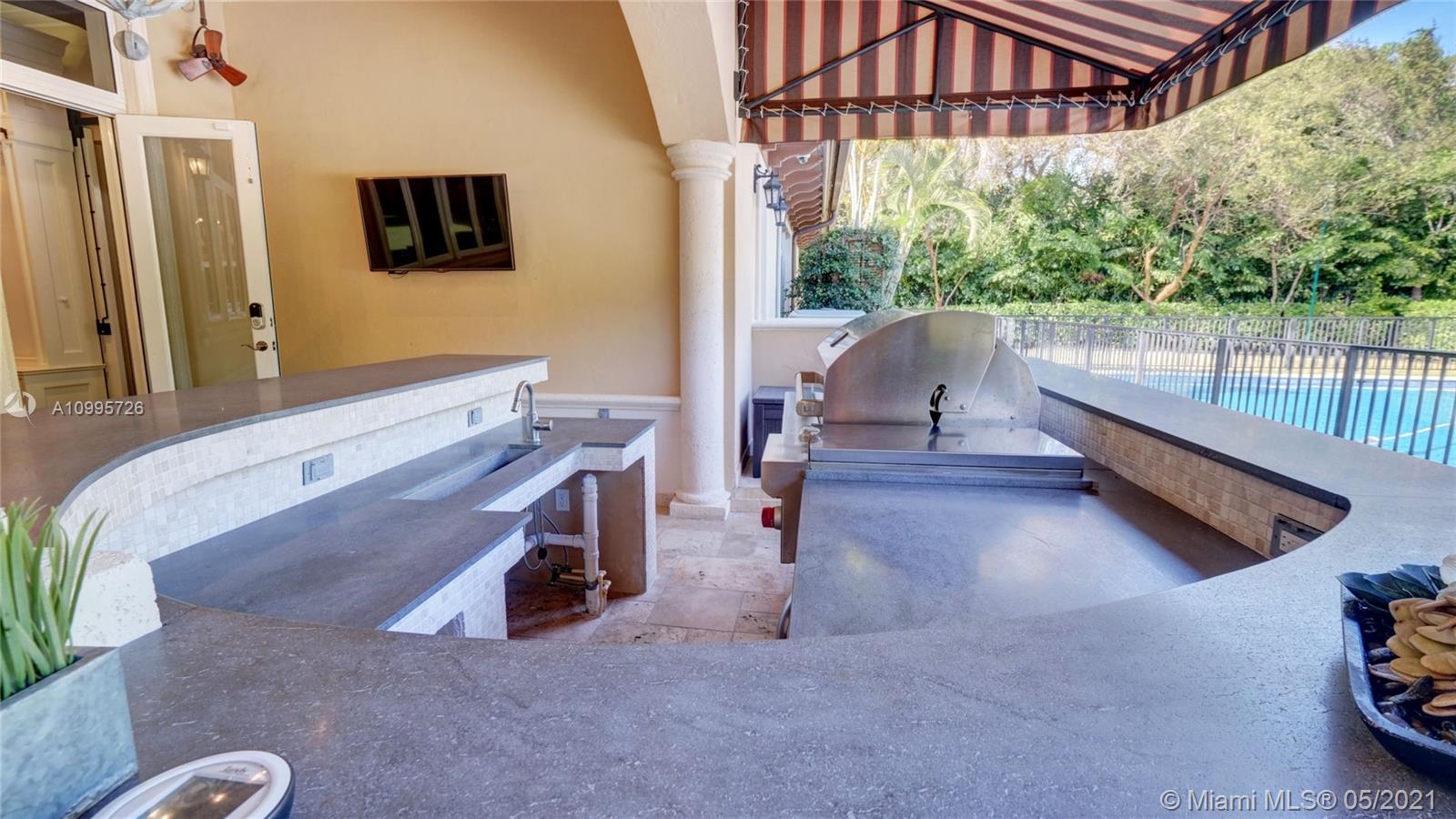 HELMS COUNTRY ESTATES RE- - Residential