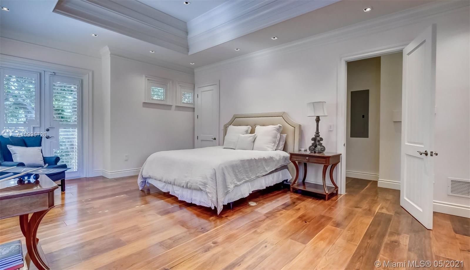 HELMS COUNTRY ESTATES RE- - Residential