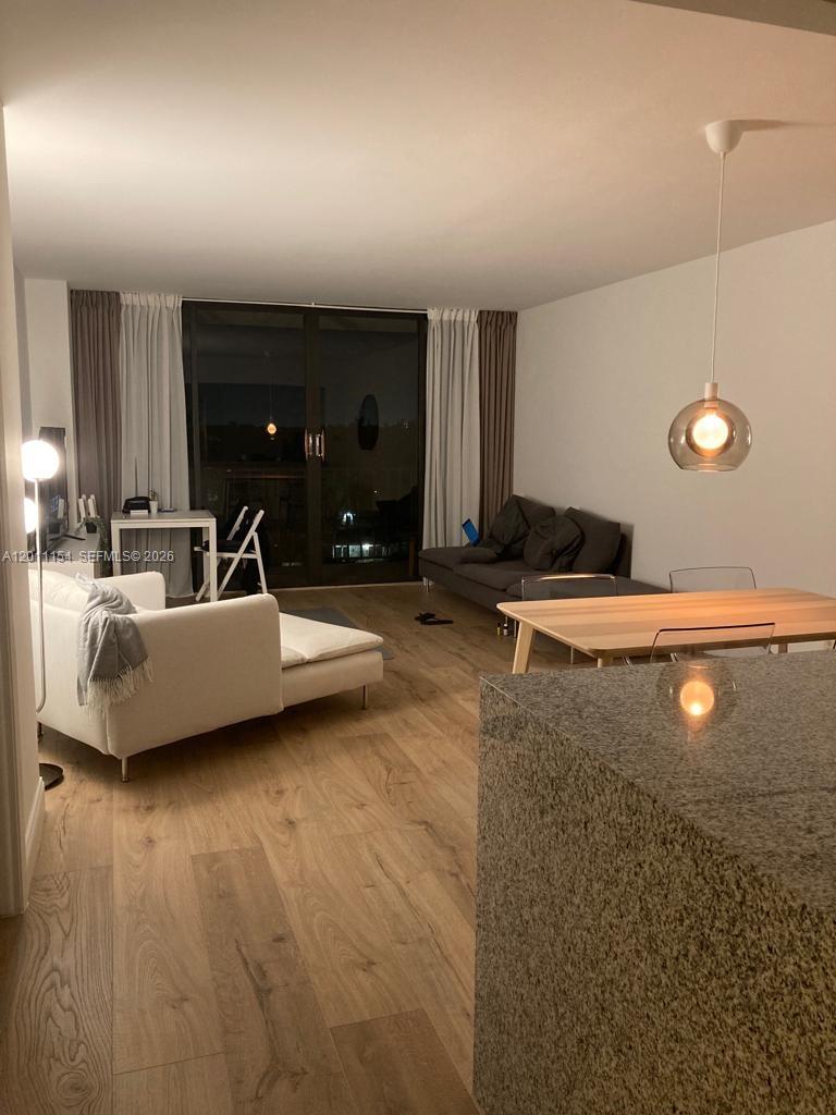 THE PALM BAY YACHT CLUB C - Residential