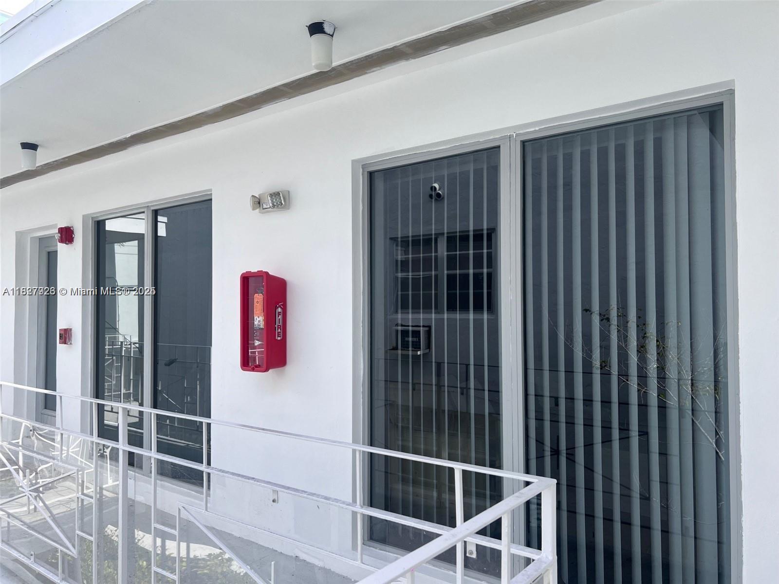 ETRURIA CONDO - Residential