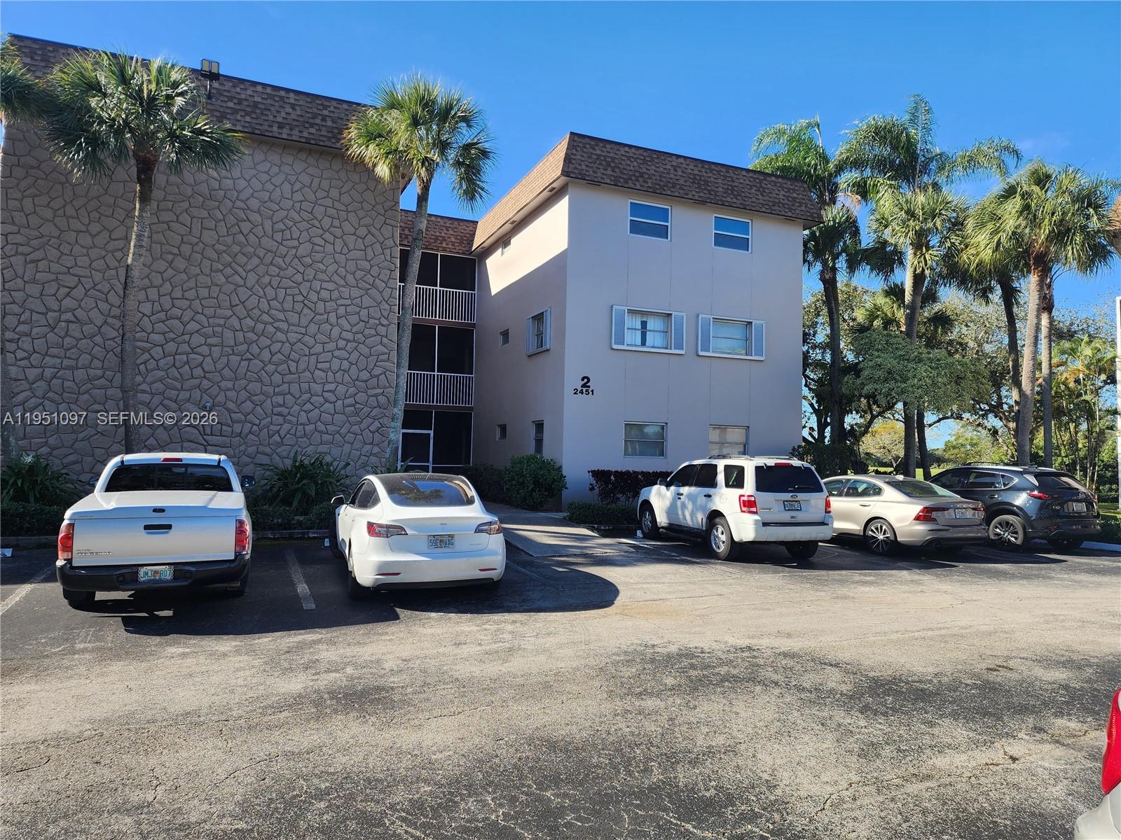 ARROWHEAD CONDO NO II - Residential