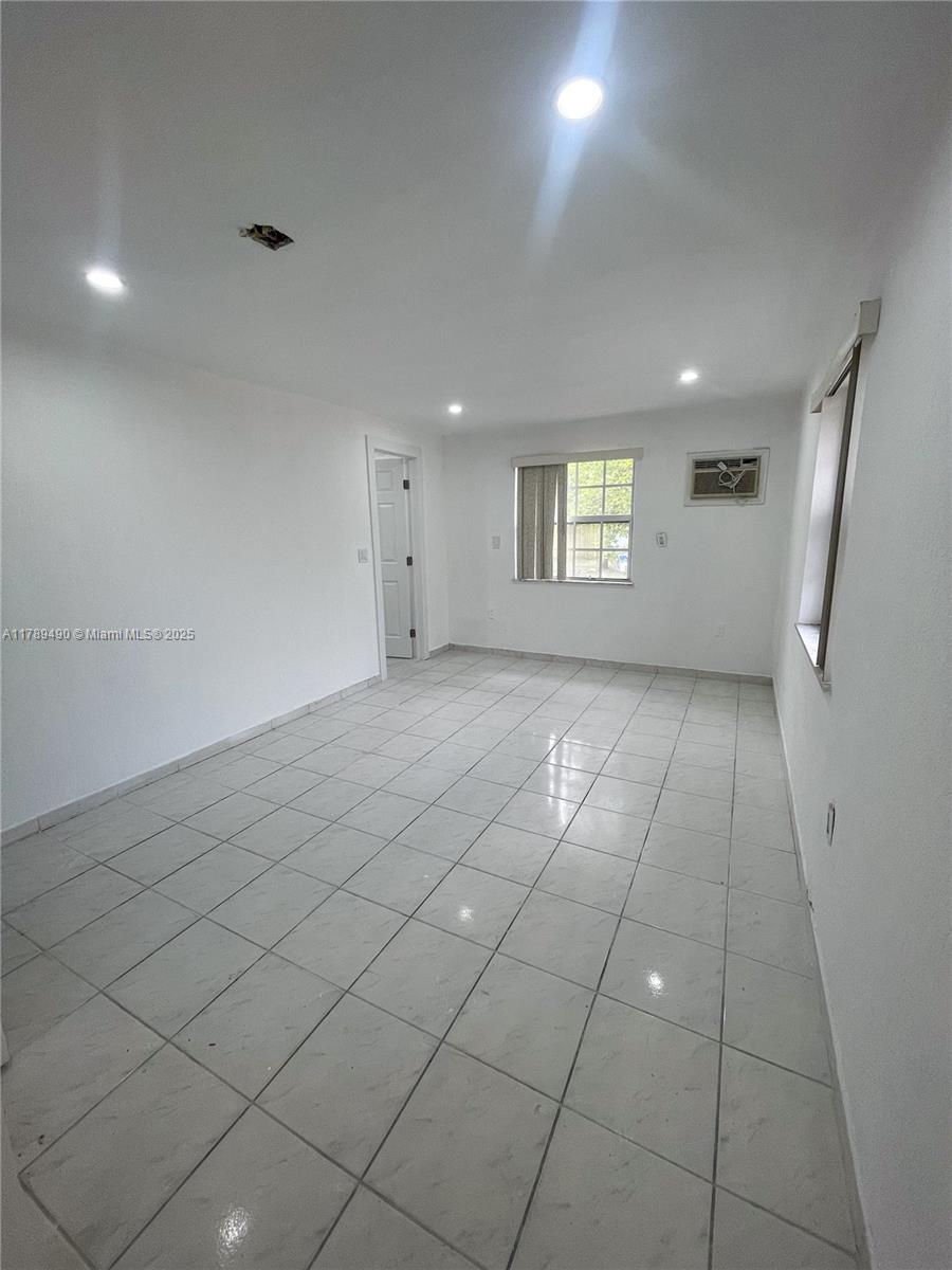 421 NW 33rd Ave