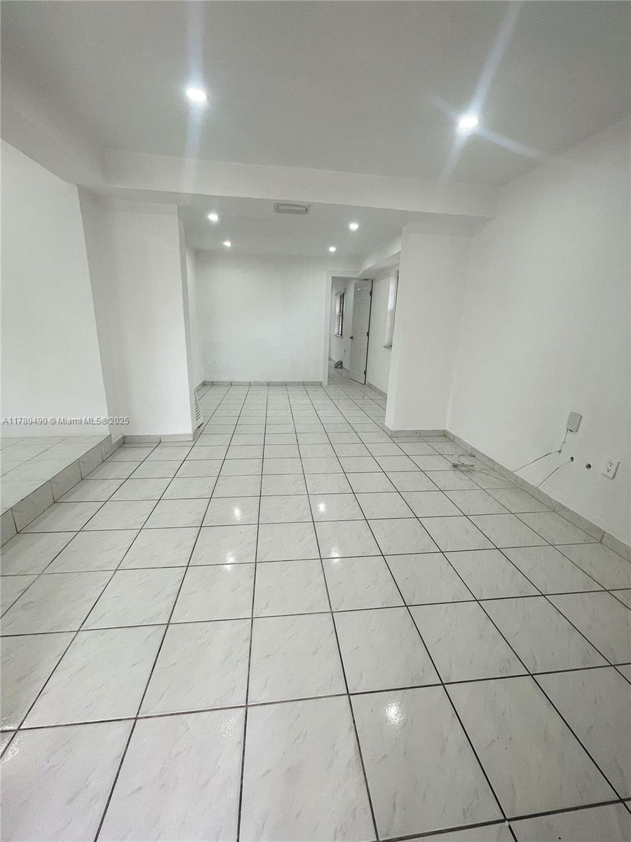 421 NW 33rd Ave