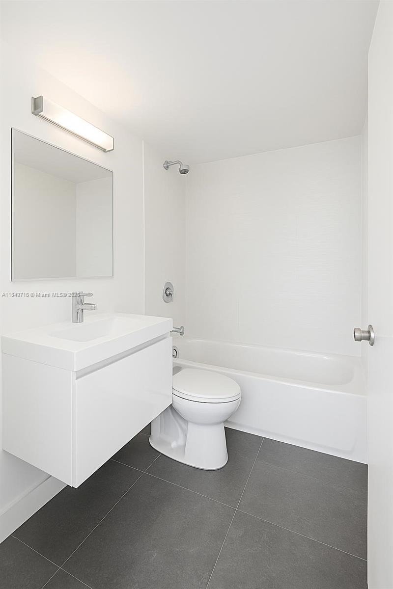 VILLA BAY VISTA CONDO - Residential