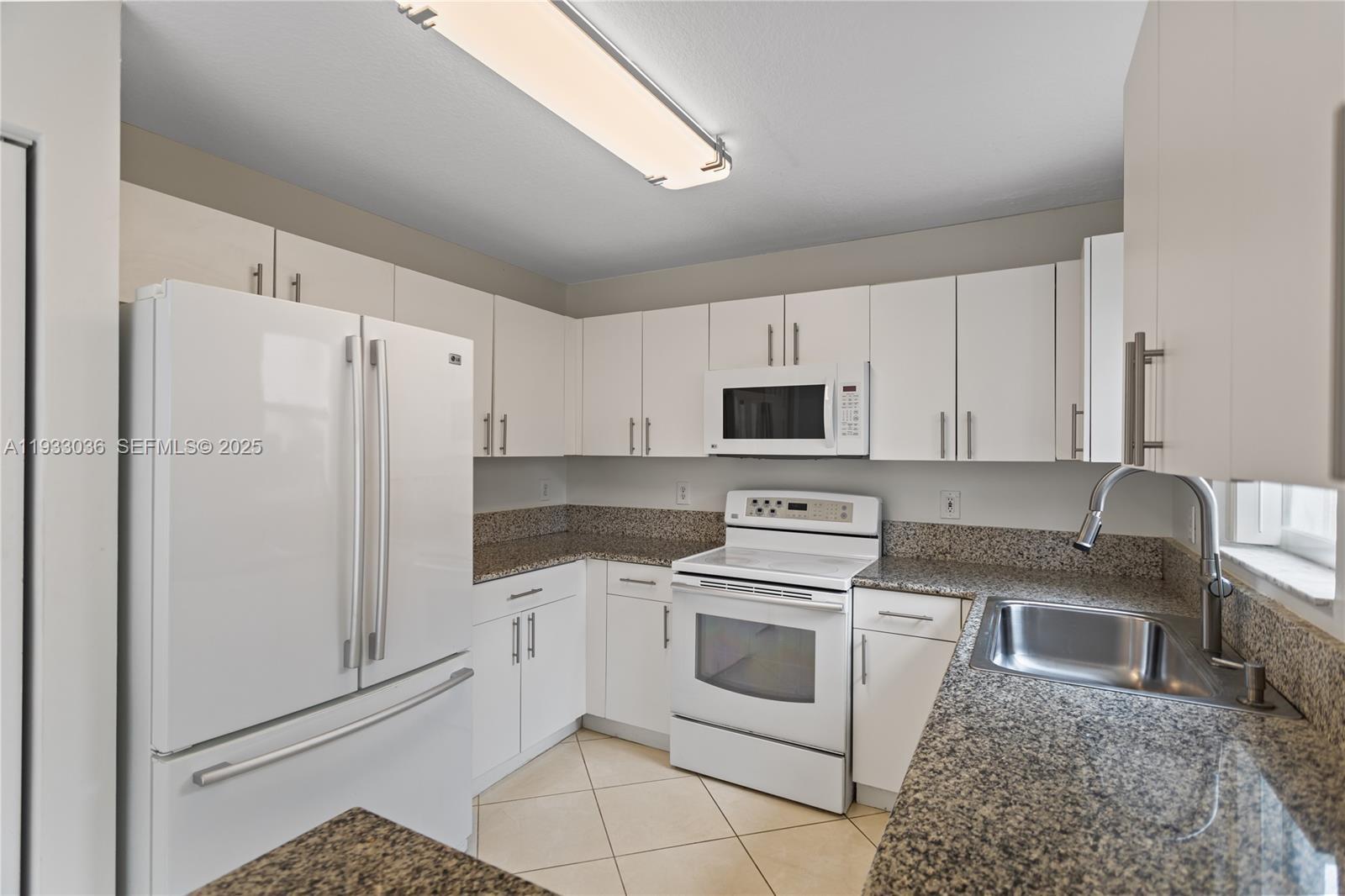 PEMBROKE ISLES 1 - Residential Lease