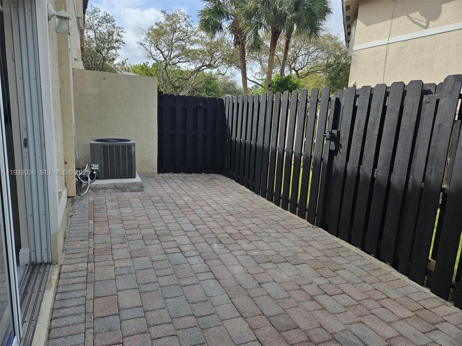 PEMBROKE ISLES 1 - Residential Lease