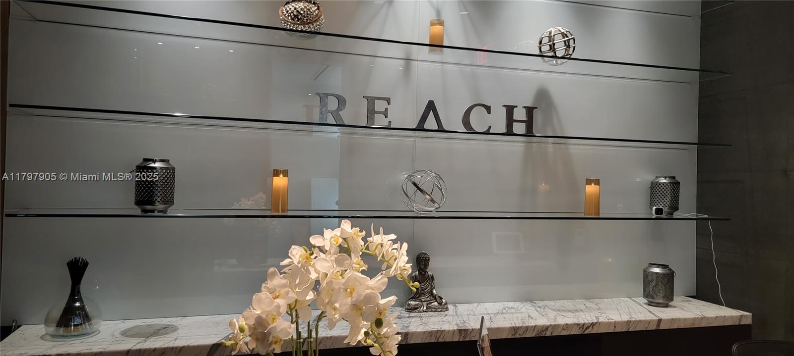 REACH CONDO - Residential