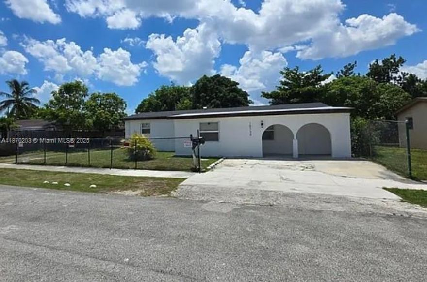 Charming 5/2 Home in Richmond Heights!  – Must See!    This beautifully updated 5-bedroom, 2-bathroom home in  Richmond Heights is a must-see! Recently renovated with a brand-new roof, modern kitchen, and stunning new flooring throughout. The perfect blend of comfort and style, this home is ready for you to move in and make it your own. Located in a desirable area with easy access to all that the South West has to offer.    Don’t miss out – schedule a showing today!