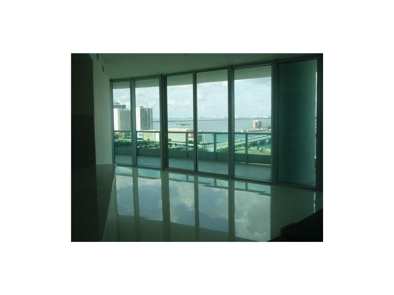 900 BISCAYNE - Residential Lease