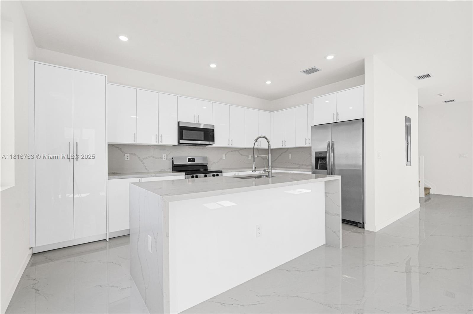 CHLOES ESTATES - Residential