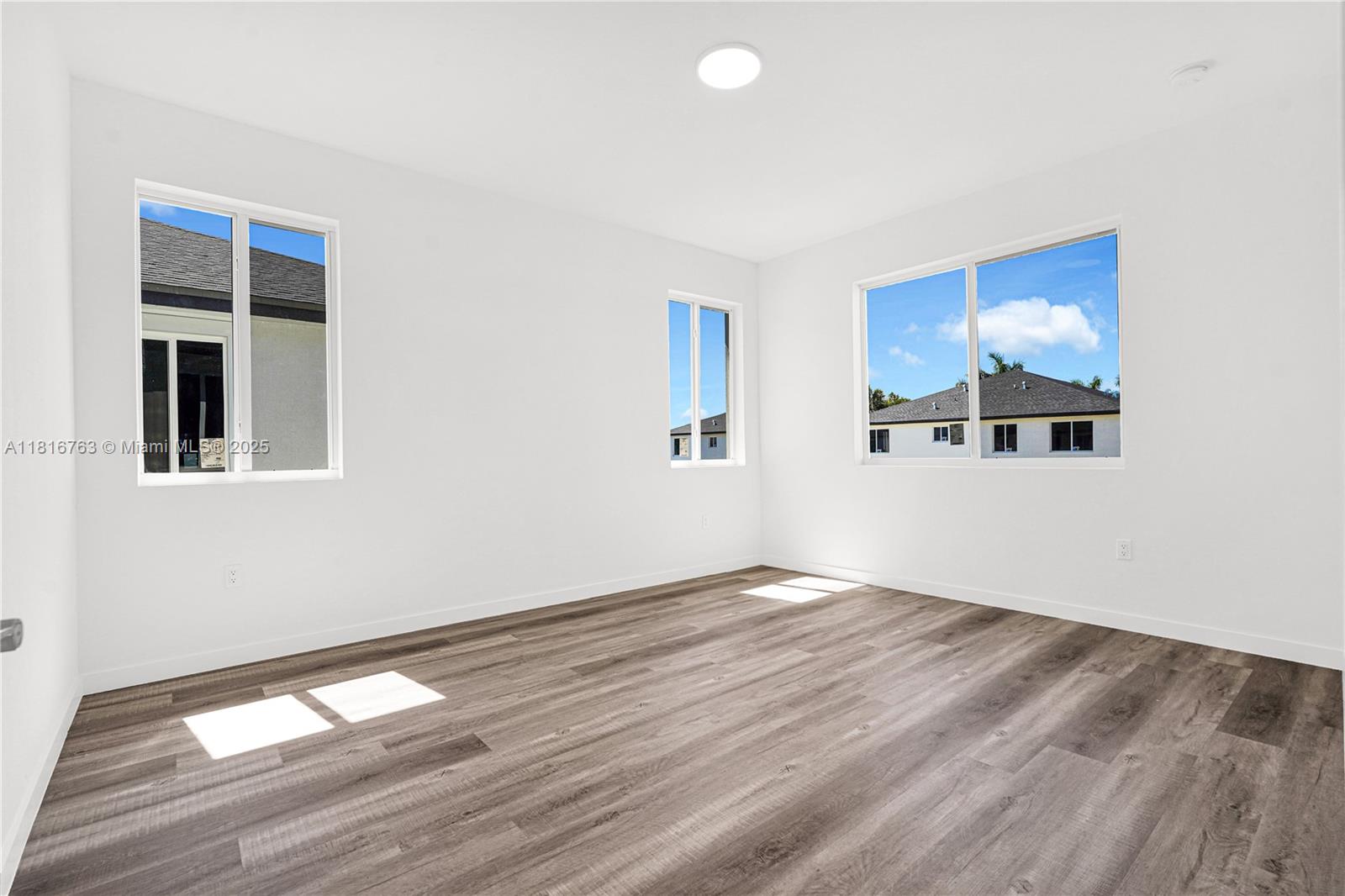CHLOES ESTATES - Residential