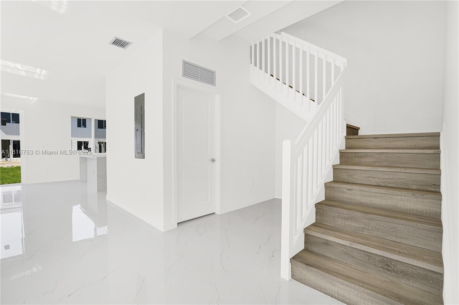 CHLOES ESTATES - Residential