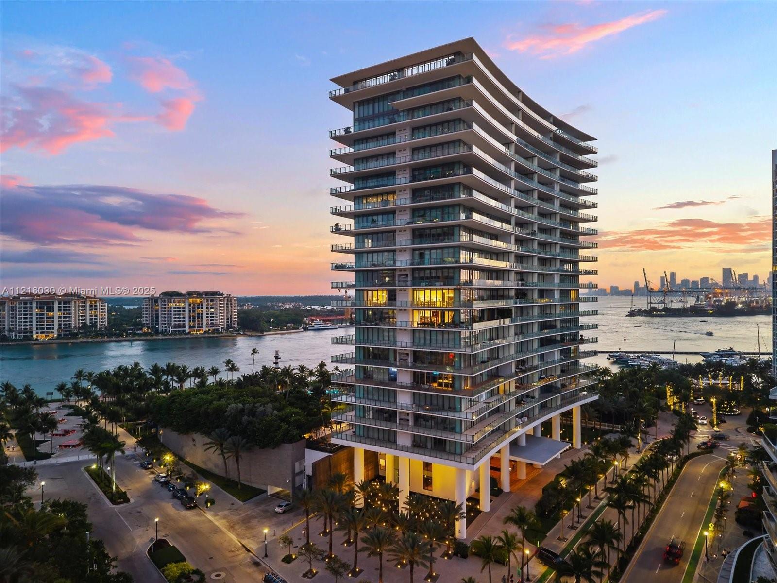 APOGEE CONDO - Residential